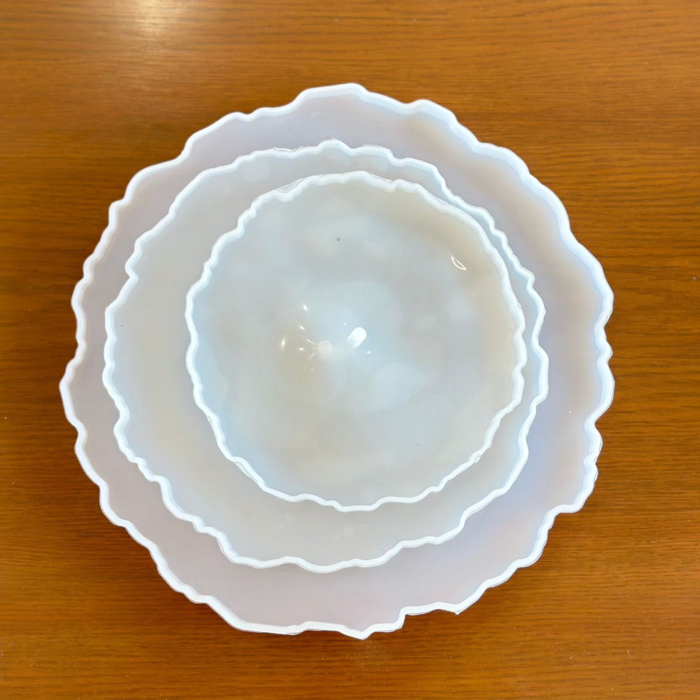 Round 3 Tier Cake Mold Round 3 Tier Cake Mold