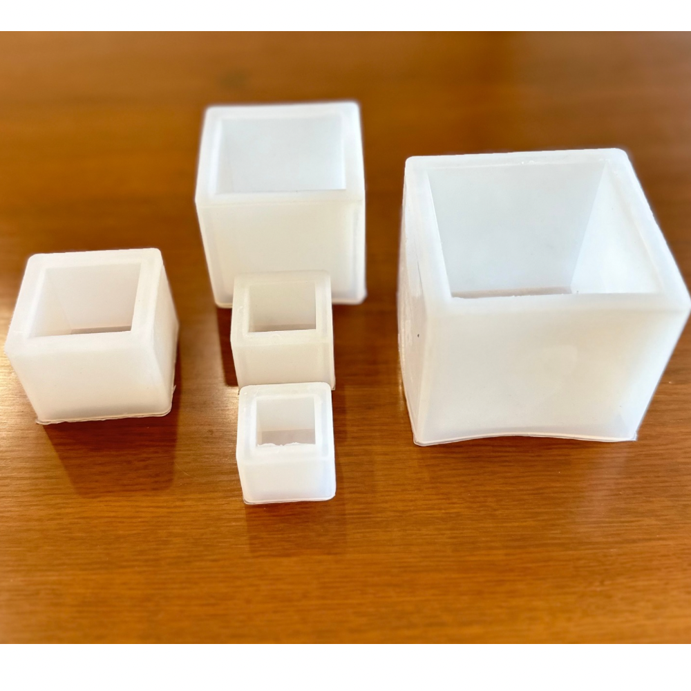 Set of 5 Cube Mold Set of 5 Cube Mold