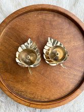 Leaf Agarbati Holder