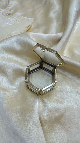 Ring box