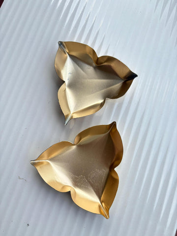 3 Leaf Candle Urli