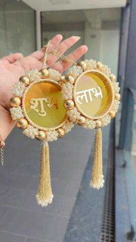 Shubh Labh Hanging