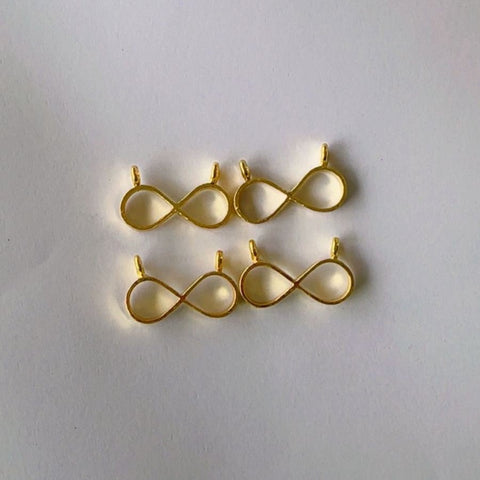 Infinity Pendant Bazel